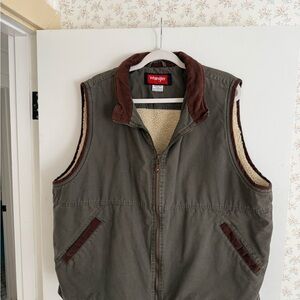 Vintage Wrangler Gray Sherpa-Lined Vest